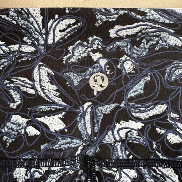 Lululemon Wunder Under Hi-Rise Navy Floral Leggings 6 - Picture 7 of 8